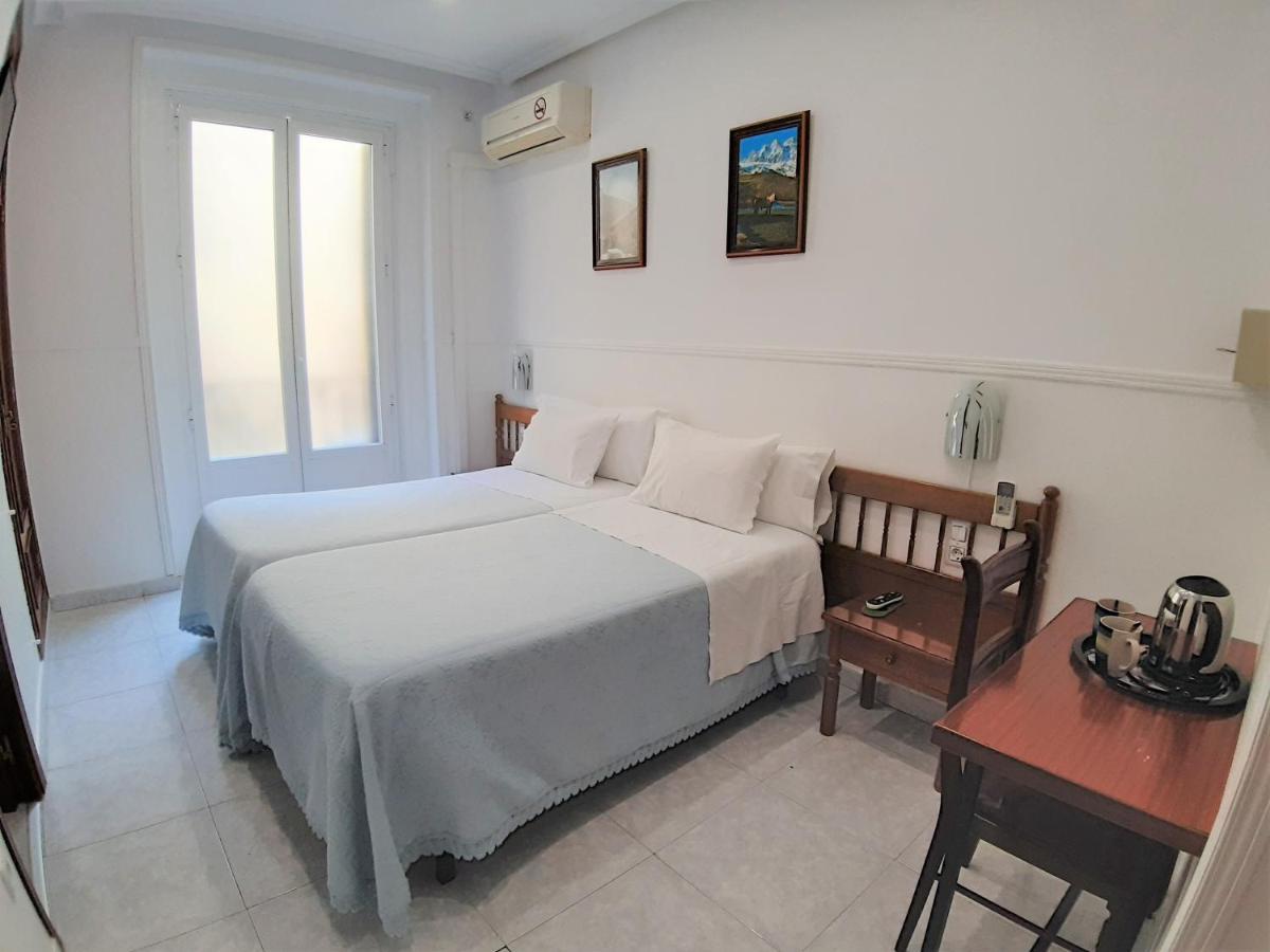 Hostal Dulcinea 마드리드 외부 사진